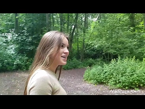 ❤️ Saya menyarankan kepada Evelina bahwa kita bercinta di tempat umum! Dia bilang ya. Lalu aku menidurinya di pantat dan cum di mulutnya. Lalu dia marah pada dirinya sendiri. ❤❌ Video anal di id.elitemangas.top ️❤